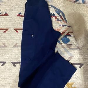 XS navy figs kade scrubs